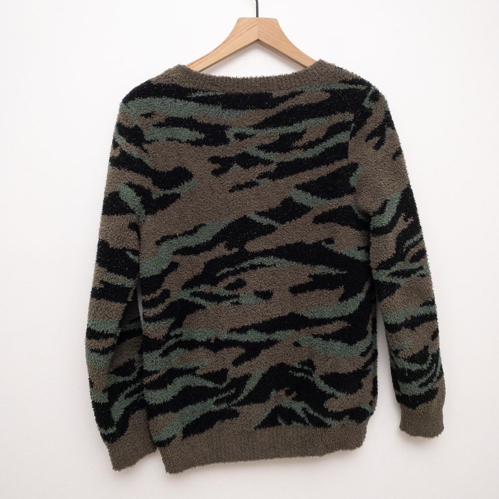 Barefoot Dreams CozyChic Seaside Crew-Neck Pullover Camo Size Small - Picture 4 of 10